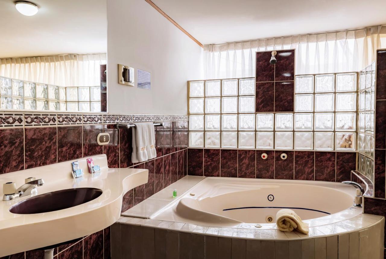 Recreo Hotel Trujillo Exterior photo
