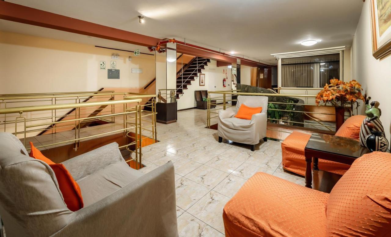 Recreo Hotel Trujillo Exterior photo