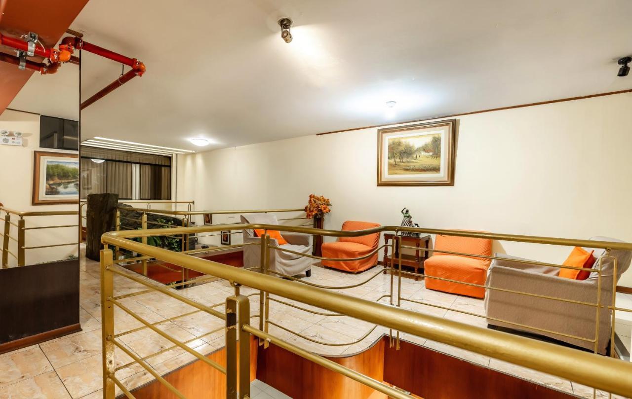 Recreo Hotel Trujillo Exterior photo