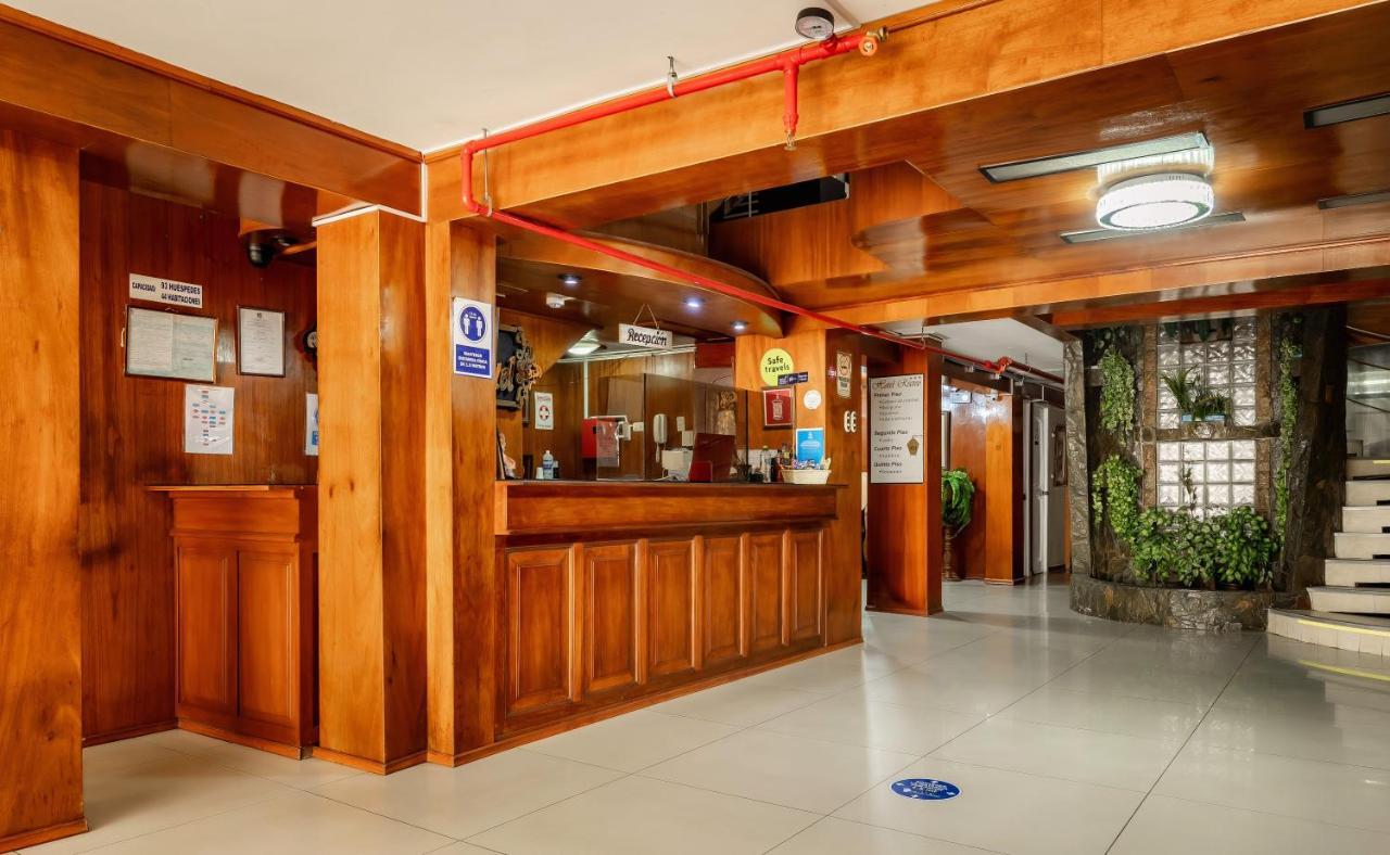 Recreo Hotel Trujillo Exterior photo