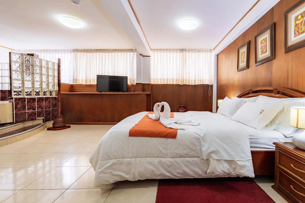 Recreo Hotel Trujillo Exterior photo