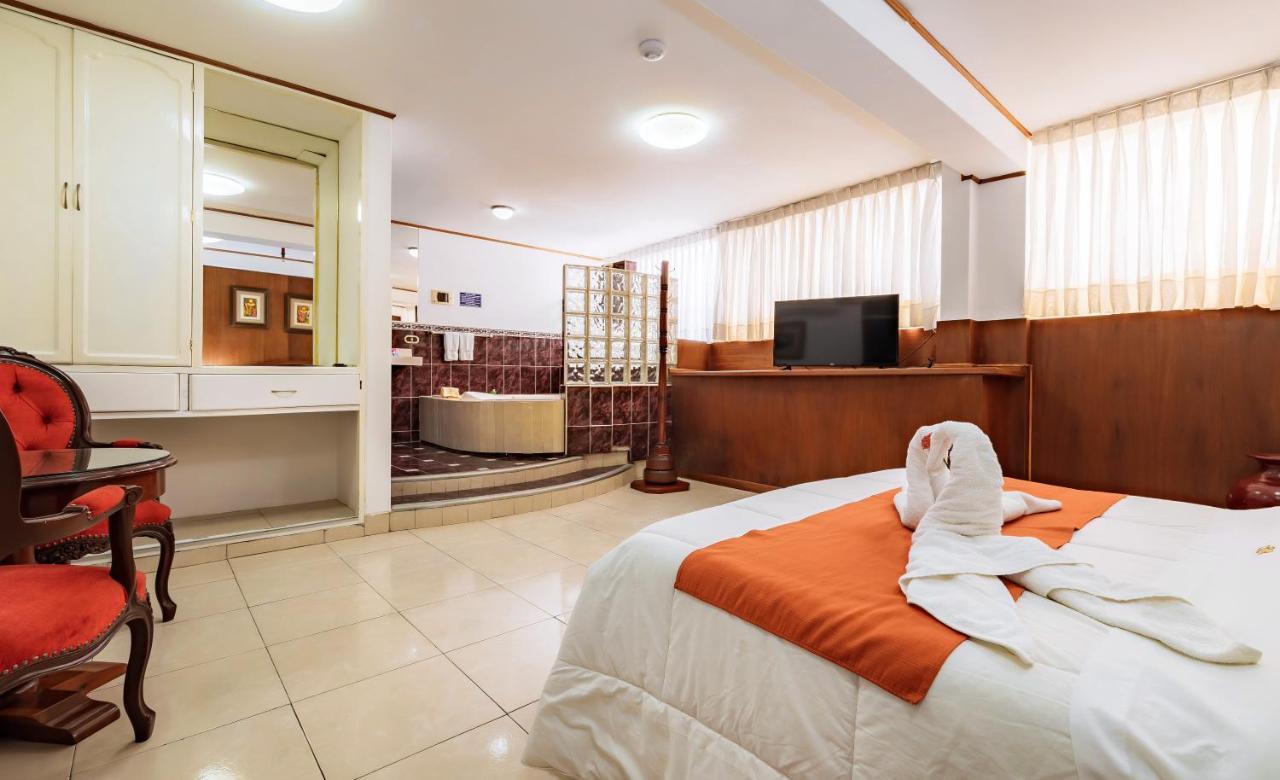 Recreo Hotel Trujillo Exterior photo