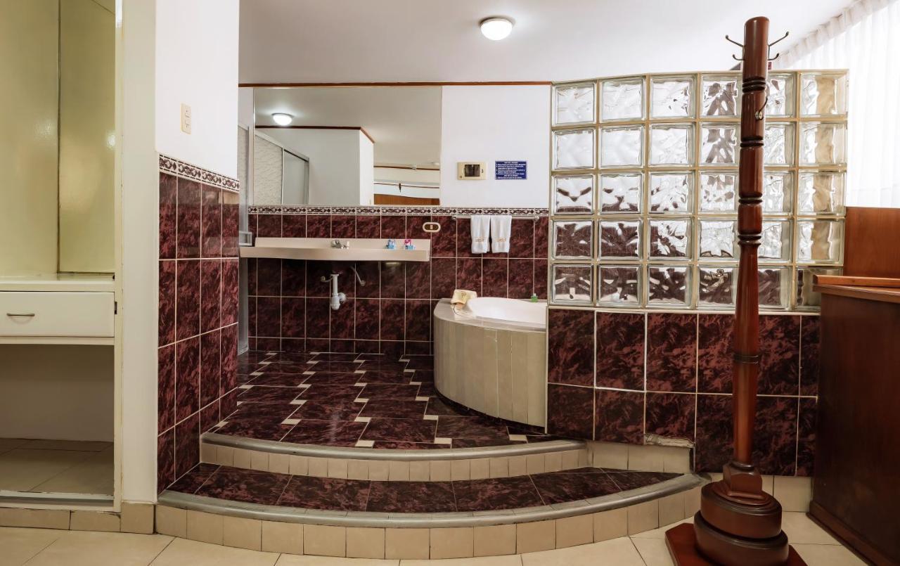 Recreo Hotel Trujillo Exterior photo